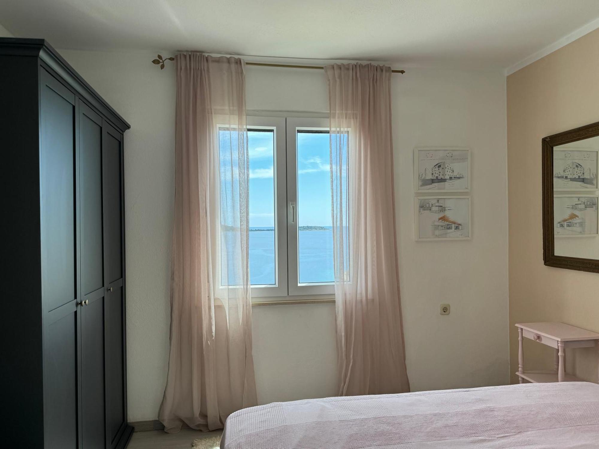 Apartments Jasmina Vinisce Exterior photo